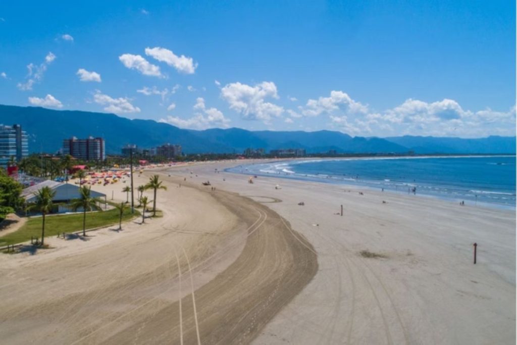 Professora de natacao morre afogada em praia no litoral paulista 1024x683